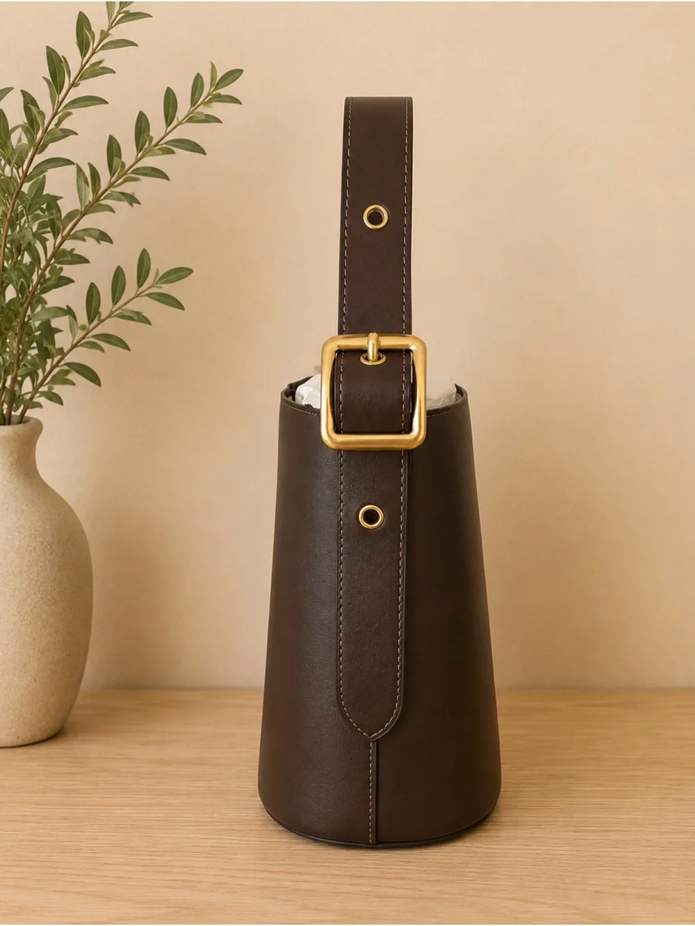 Coach Large Bleeker Bucket Bag in maple